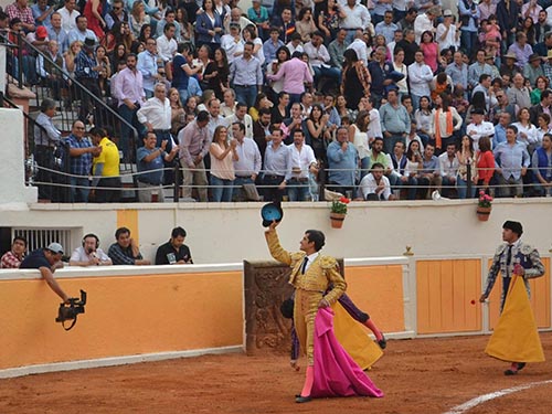 Crónica / Juriquilla (Méx) / Adame y ‘Fandango’ dan la nota